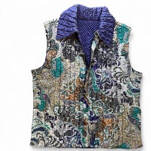 The Magic Scarf Company reversible quilted paisley floral purple white vest